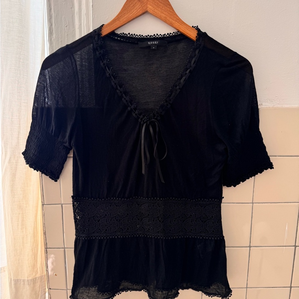 Gucci 2006 scoop neck top with lace accents
